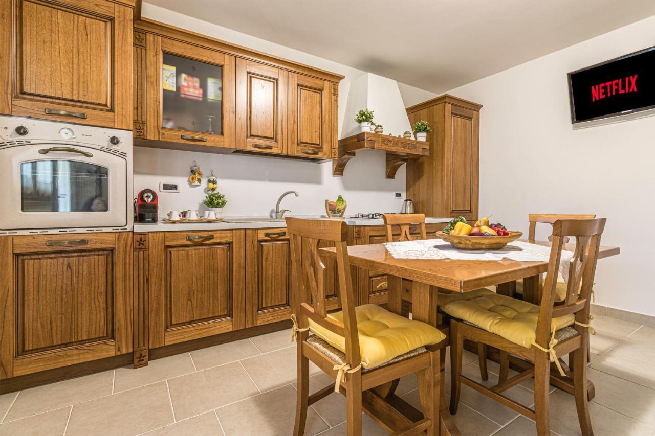 Wanderlust Apt In Villa Con Piscina - 45 Min Venezia - Zona Unesco San Pietro Di Feletto Eksteriør billede