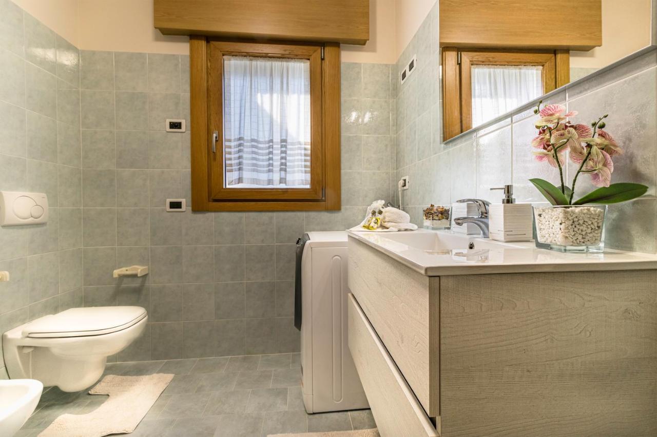 Wanderlust Apt In Villa Con Piscina - 45 Min Venezia - Zona Unesco San Pietro Di Feletto Eksteriør billede